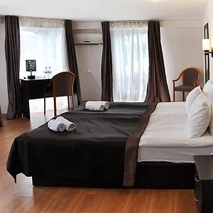3* Отель Corner